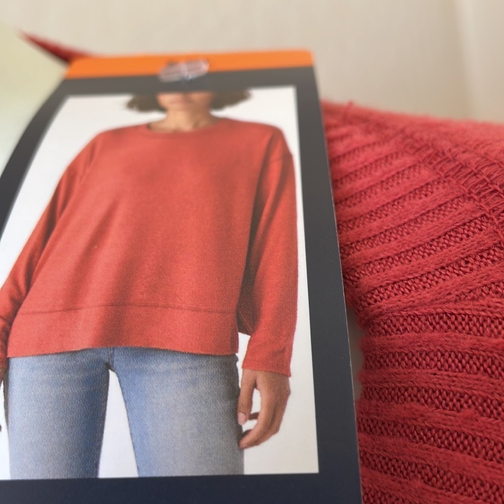 - - Woman’s lucky brand top - Picture 2 of 2